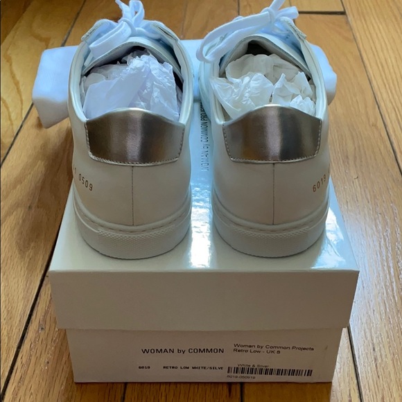 Common Projects Retro Low White and Silver Sneaker - Picture 5 of 7